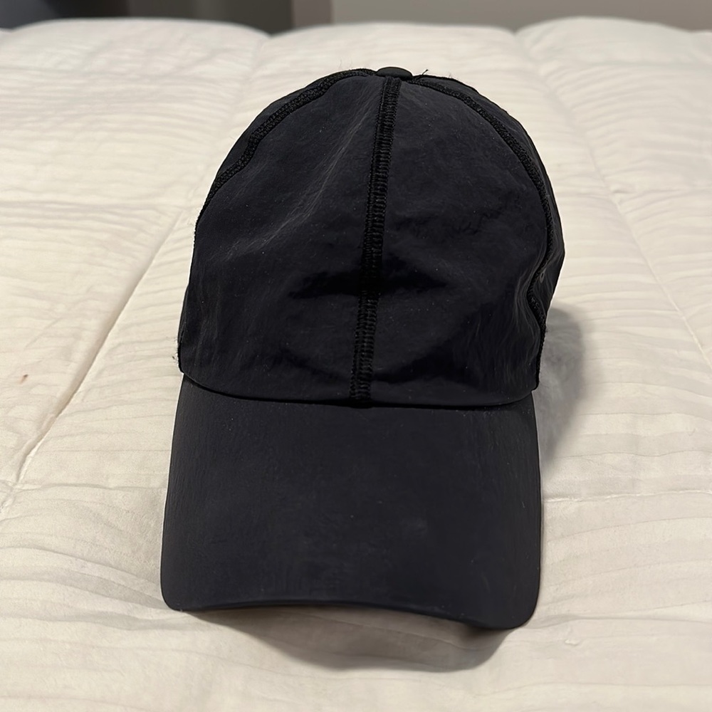 Lululemon hat
